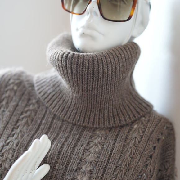 Elie Tahari Cashmere Tunic Sweater - Small - Picture 9 of 14